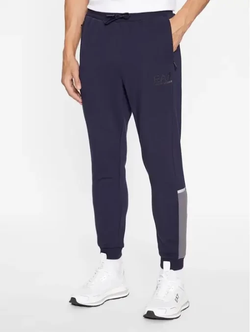 Спортивний костюм чоловічий EA7 Emporio Armani Tracksuit синього кольору