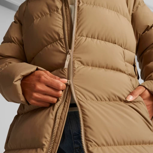 Пальто пуховое женское Puma Long Hooded Down Coat светло-коричневого цвета