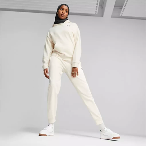 Худи женский Puma BETTER ESSENTIALS Hoodie белого цвета