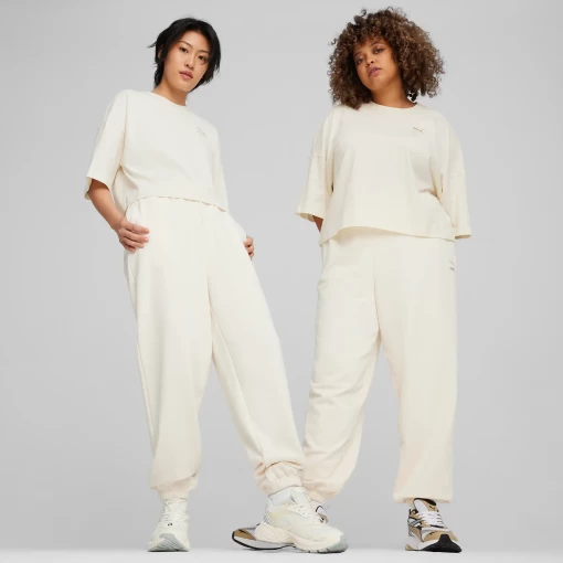 Спортивные брюки женские Puma BETTER CLASSICS Sweatpants белого цвета
