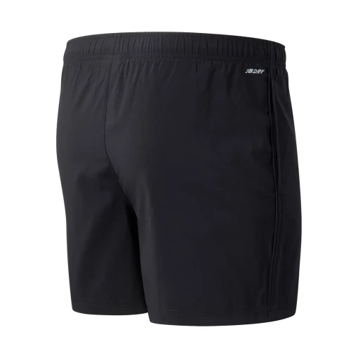 Спортивные шорты мужские New Balance Core Run 5 inch черного цвета