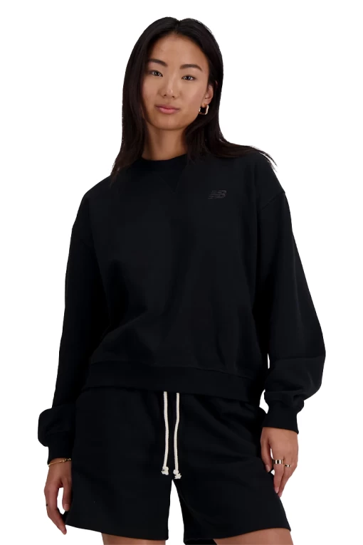 Свитшот женский New Balance Athletics French Terry черного цвета New Balance Athletics
