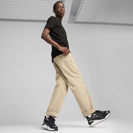 Футболка чоловіча ESS ELEVATED Embroidered Tee чорного кольору