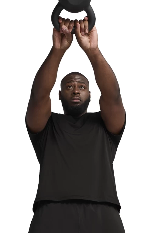 Футболка мужская PUMA M TAD ESS SOLID CAT TEE LC черного цвета