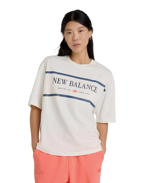 Футболка жіноча New Balance Athletics Nautical бежевого кольору