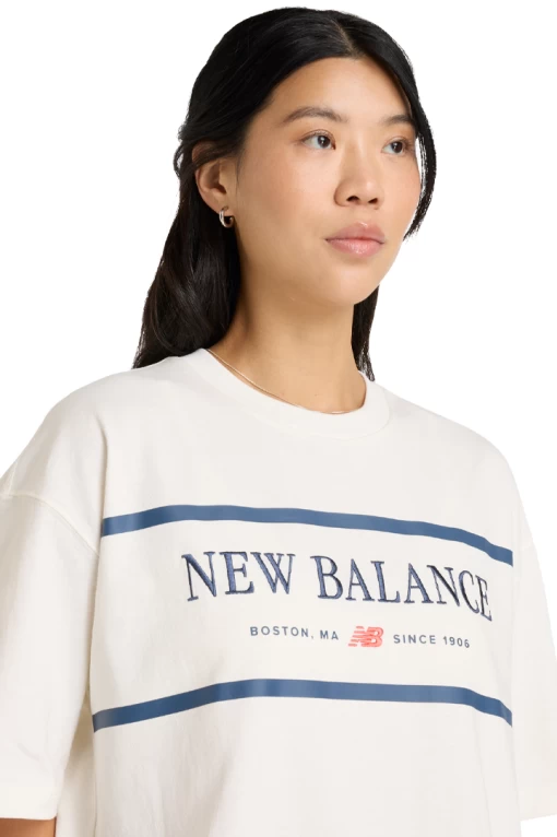 Футболка жіноча New Balance Athletics Nautical бежевого кольору