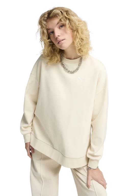 Свитшот женский PUMA WARDROBE ESS Oversized Crew молочного цвета
