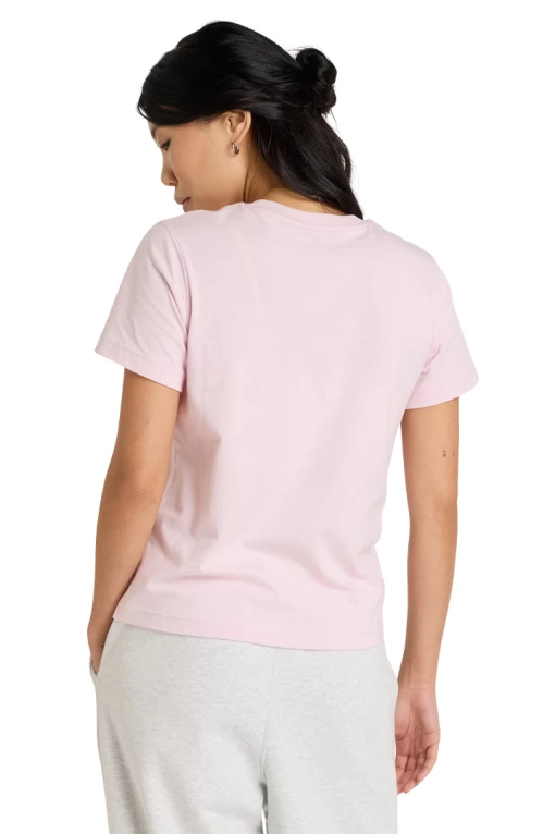 Футболка жіноча New Balance Sport Essentials Jersey Logo рожевого кольору