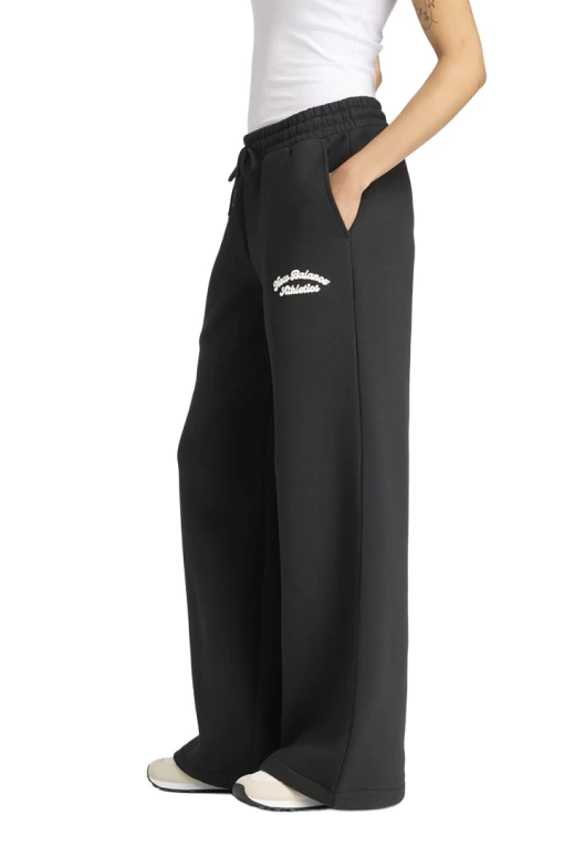 Штаны женские New Balance Linear черного цвета