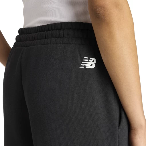 Штаны женские New Balance Linear черного цвета